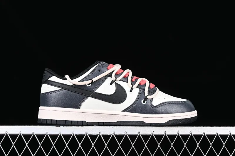 All Categories Nk SB Dunk Series Nk SB Dunk Low Low-top sneakers Nk Dunk Low Panda Prank Psychedelic Love Panda Distressed SB strap low-top casual sneakers DD1391-100